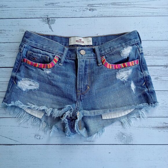 Hollister‎ Juniors' Size 1/25 Denim Distressed Fringe Shorts embroiderd pockets - Picture 1 of 4